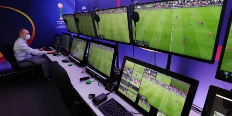 Khám phá hoạt động của VAR
